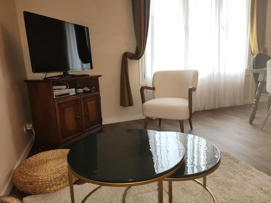 Residence Centrale Appartement 3 Pieces Garage Et Jardin 艾美丽·莱斯·班恩斯·帕尔 外观 照片